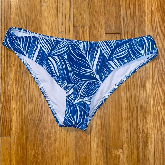 SHEIN Other - Blue and White leaf bikini bottoms